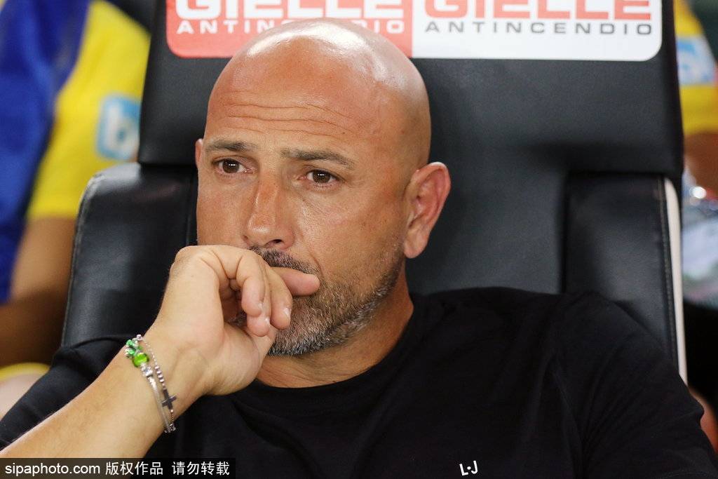 VAR技术的成功与挑战:国际足联裁判委员会主席科里纳的深度解析
