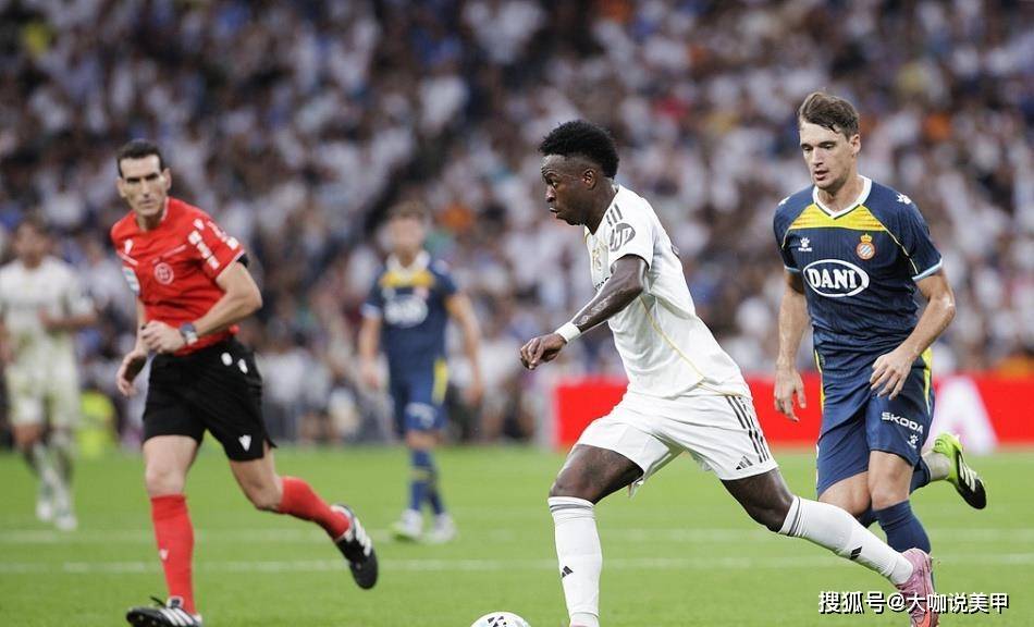 皇马头牌和阿隆索爆发冲突,怒摔水瓶走人,离队进入倒计时